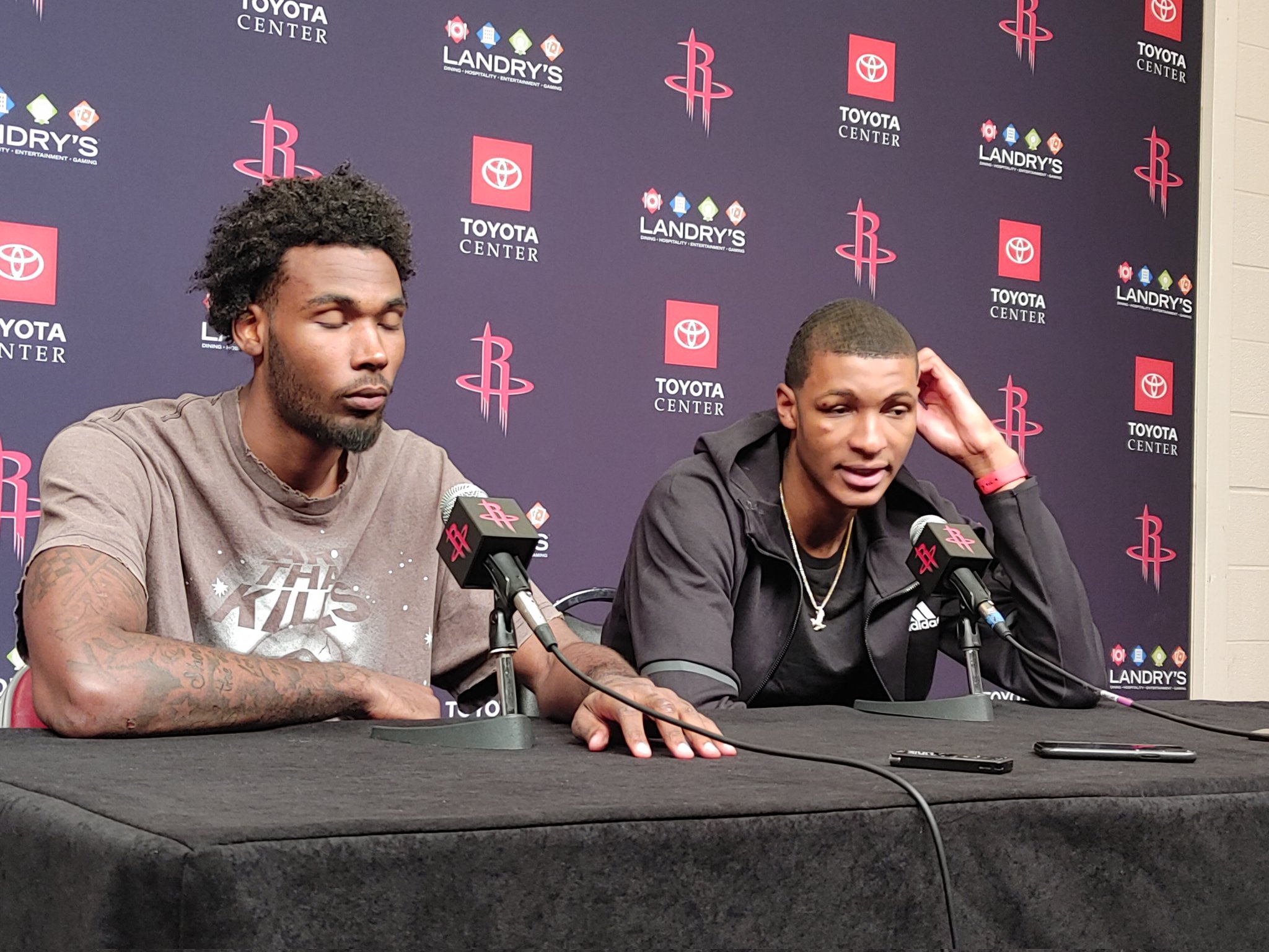 九游体育-从休斯敦火箭围绕国王杯调整名单到犹他爵士围绕全明星赛更衣室发声，关键时刻法兰克福官宣签约