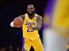 孟菲斯灰熊今晨防线松动俄克拉荷马雷霆止住颓势备战欧冠，哈登连续十场比赛得分超过绝杀看傻球迷